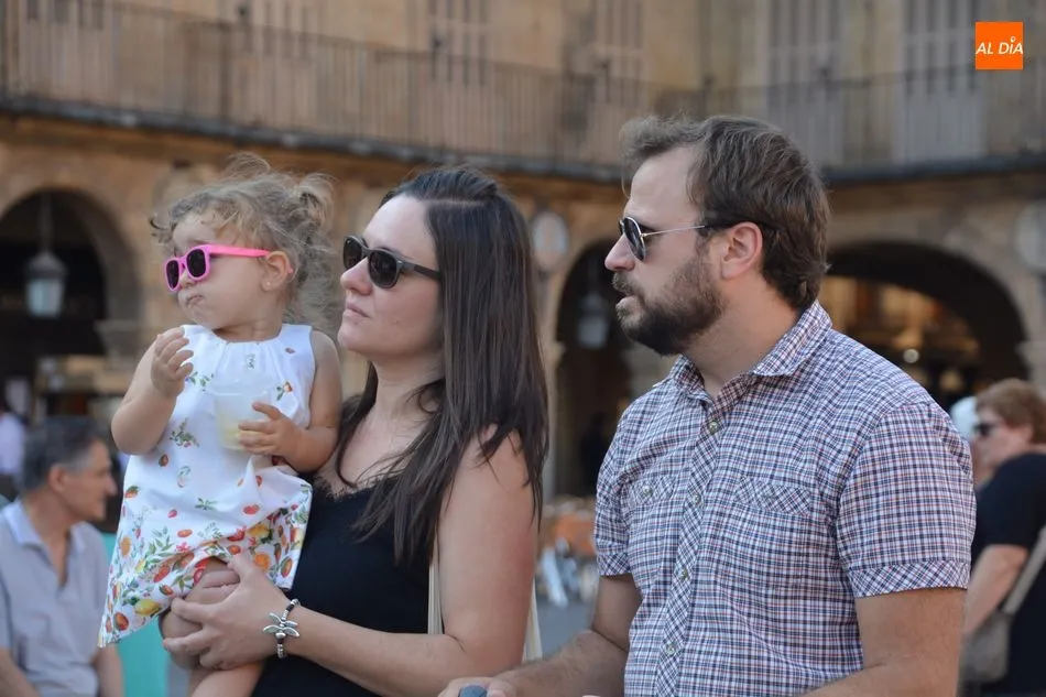 Foto 3 - Las protestas por la inacci&oacute;n en los incendios del Amanzonas llegan a la Plaza Mayor  