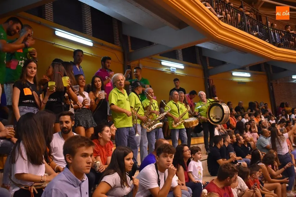 Foto 11 - Nuevo lleno en la Plaza de Toros con el encierro nocturno  