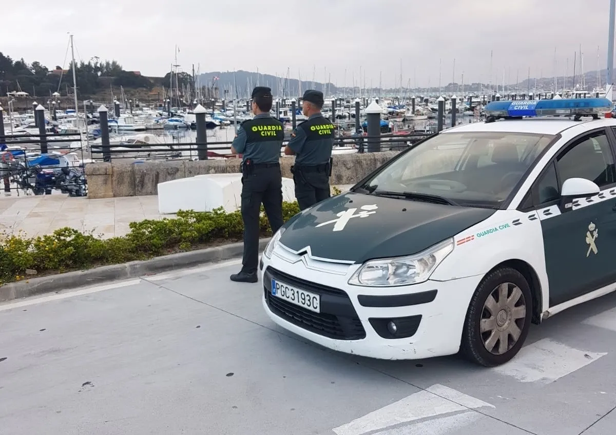Un coche de la Guardia Civil