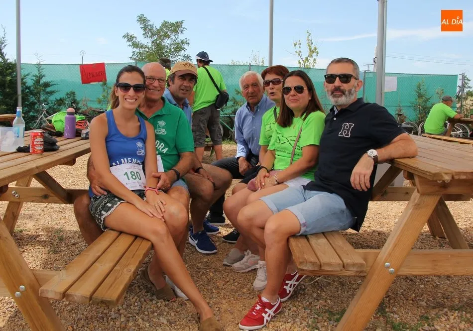 Foto 2 - M&aacute;s de 200 participantes en el IV Triatl&oacute;n Conectando Pueblos  