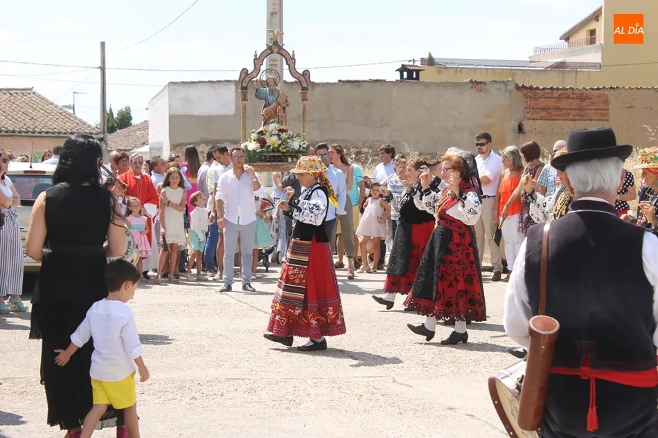 Foto 4 - Golpejas acompa&ntilde;a al patr&oacute;n San Bartolom&eacute; en su d&iacute;a grande&nbsp;
