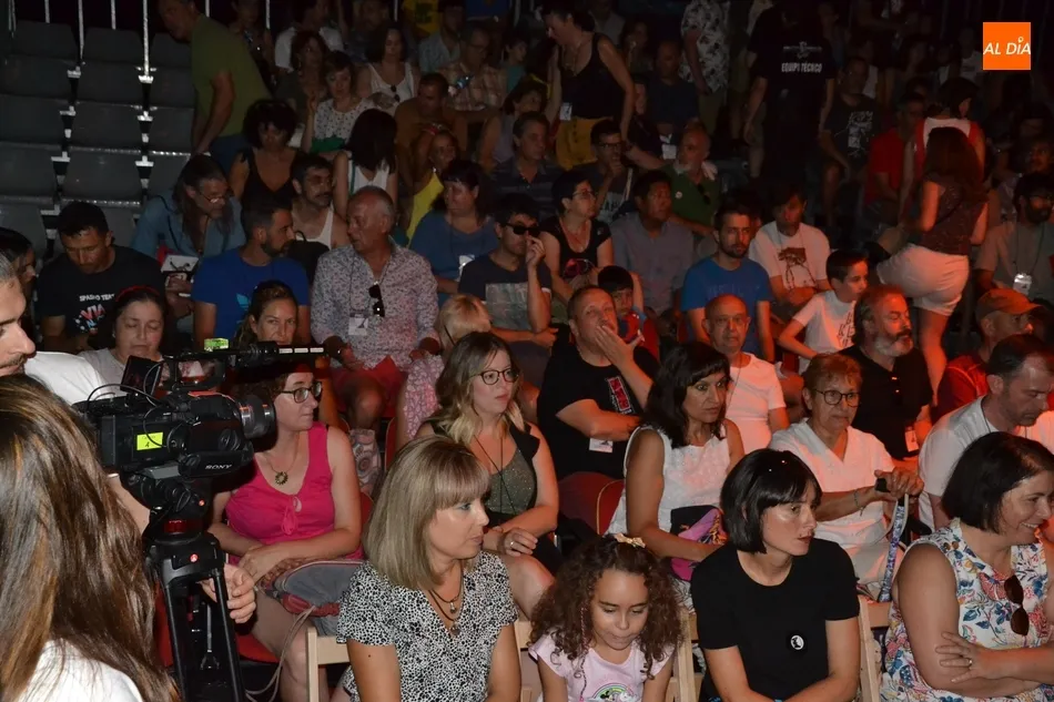 Foto 10 - Las obras infantiles concluyen con un homenaje a los refugiados y otro a F&eacute;lix Rodr&iacute;guez de la...