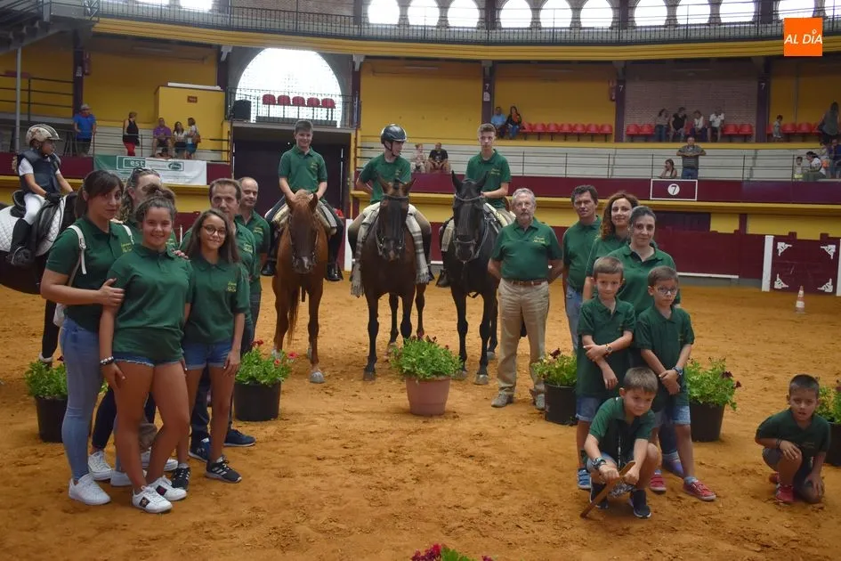 Foto 5 - Espectacular exhibici&oacute;n de equitaci&oacute;n de trabajo en la Plaza de Toros  