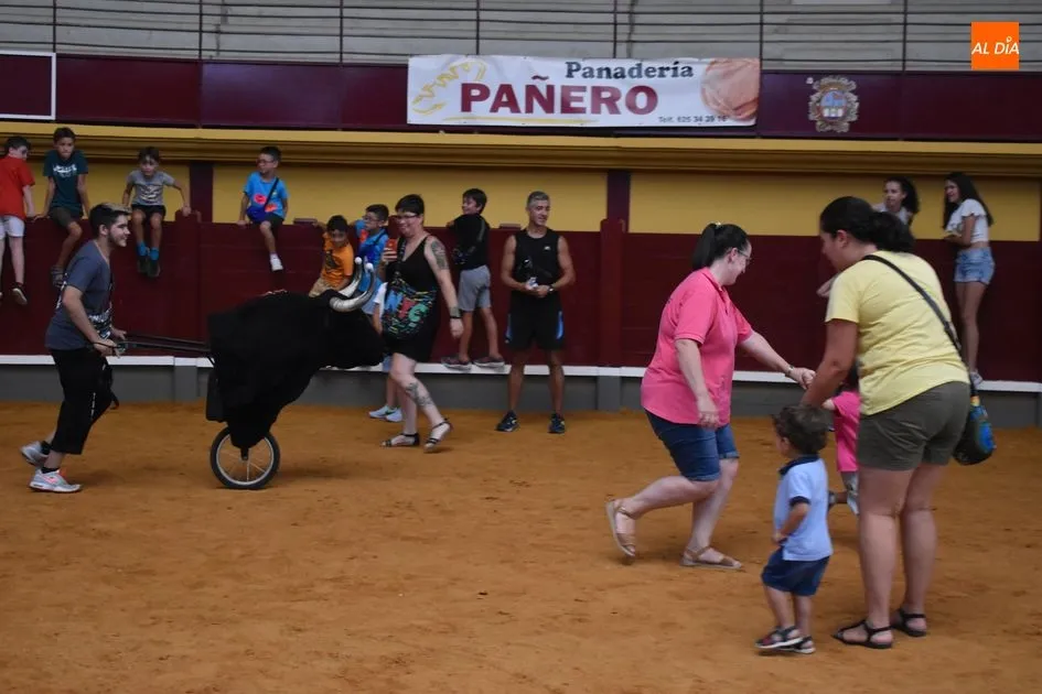 Foto 8 - Carretones y ni&ntilde;os abarrotan las calles de la villa  
