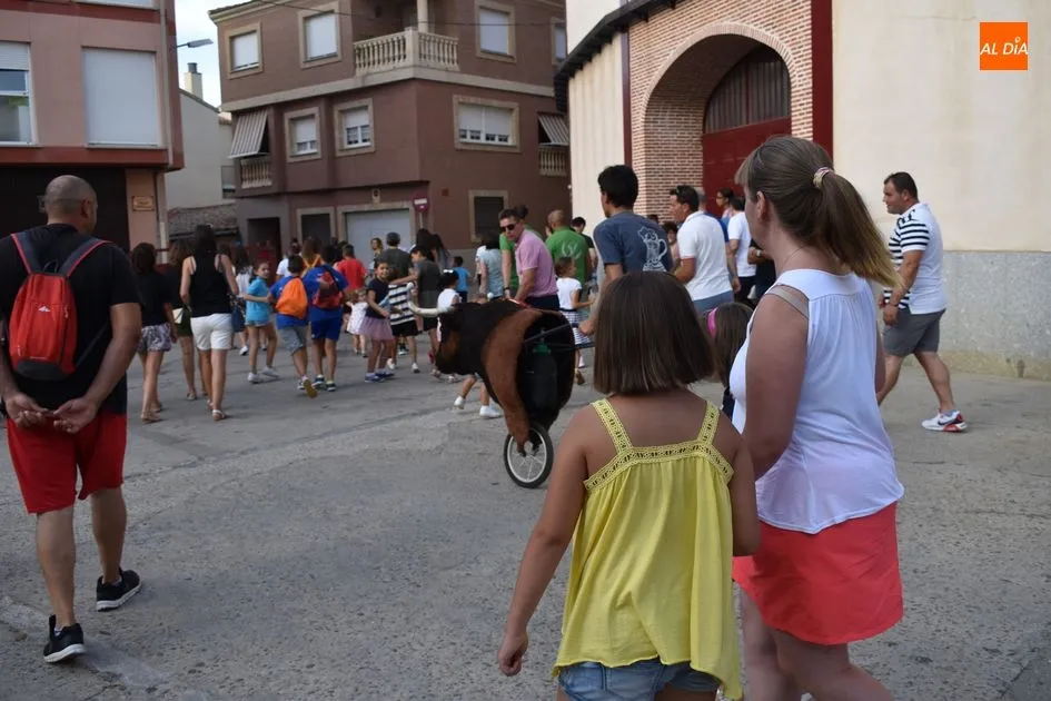 Foto 6 - Carretones y ni&ntilde;os abarrotan las calles de la villa  