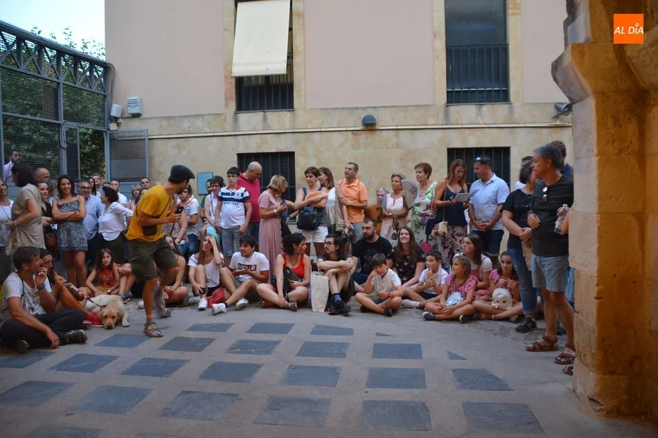 Foto 9 - &Eacute;xito de las visitas teatralizadas que descubren los secretos de la Cueva de Salamanca