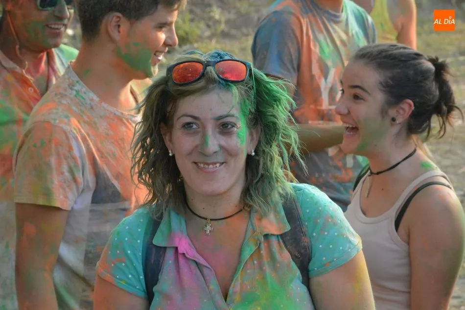 Foto 8 - La fiestas de Villagonzalo de Tormes alcanzan su recta final con la &lsquo;Color Party&rsquo;