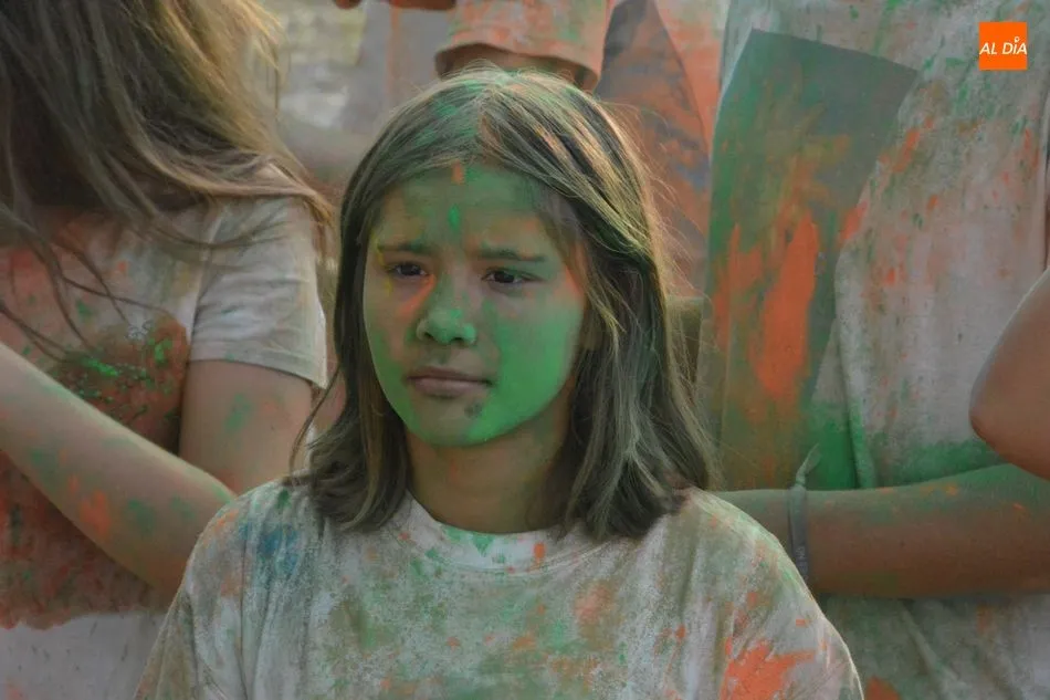 Foto 5 - La fiestas de Villagonzalo de Tormes alcanzan su recta final con la &lsquo;Color Party&rsquo;