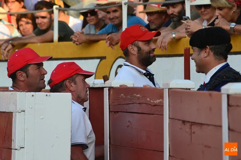 Foto 7 - Diosleguarde a hombros en una desigual corrida en Pe&ntilde;aranda con buena entrada