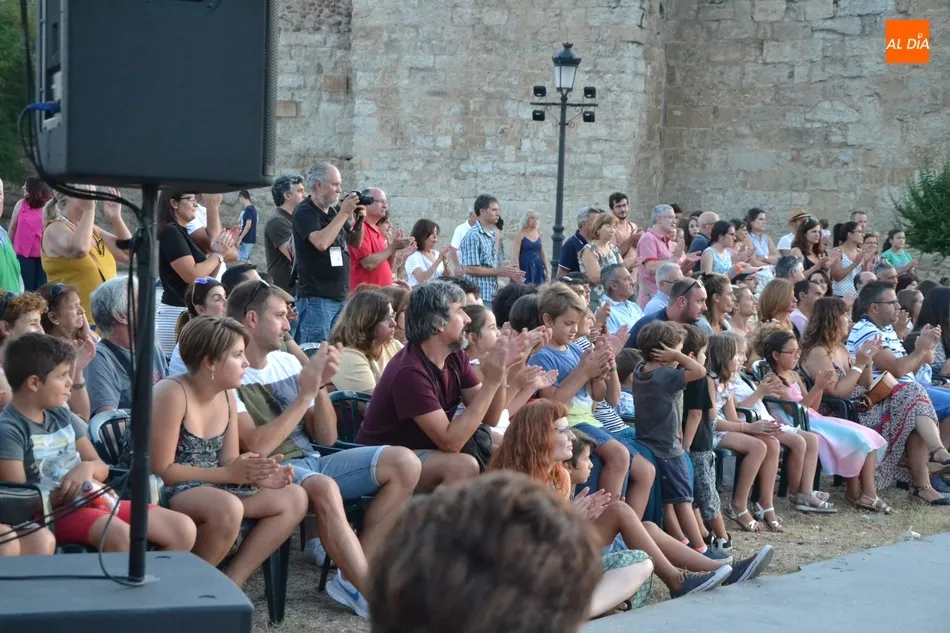Foto 5 - El amor triunfa en las alturas en la performance de Radar 360&ordm;  