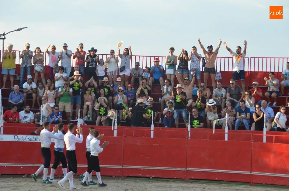 Foto 2 - Los toros vuelven a Ledrada con un animado festival taurino