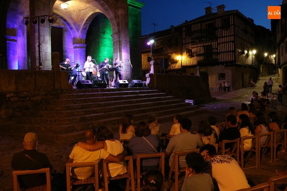 Abrojo Folk ofrece su música en el solano bajero