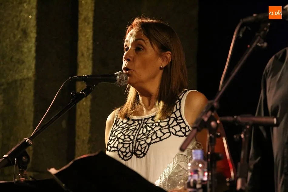 Foto 6 - Abrojo Folk ofrece su m&uacute;sica en el solano bajero