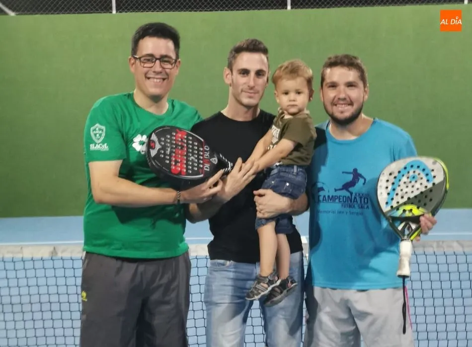 Foto 3 - Felipe y Luis, ganadores del Torneo de P&aacute;del de Villavieja de Yeltes  