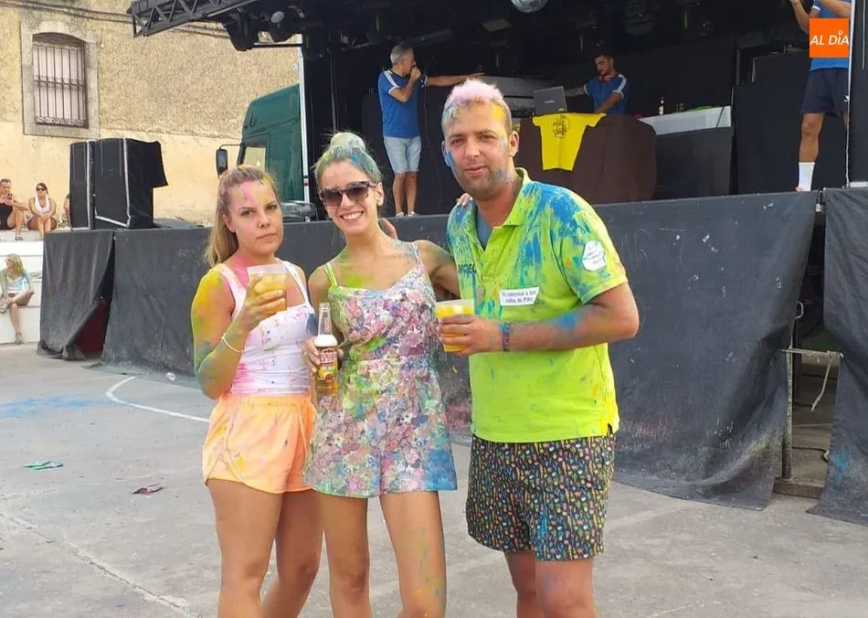 Foto 6 - Cip&eacute;rez se ti&ntilde;e de color con la &lsquo;Color Party&rsquo;  