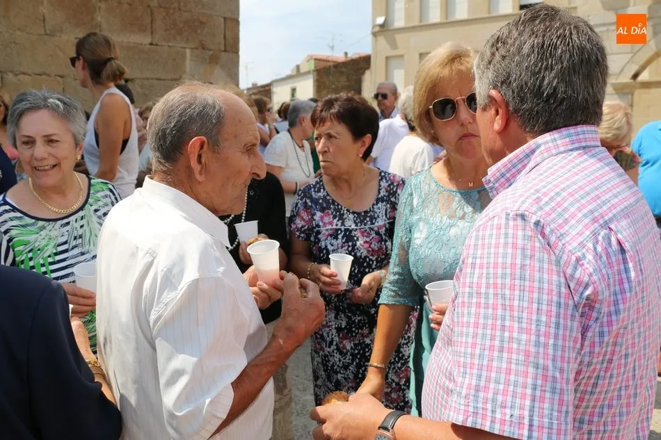 Foto 8 - Misa, procesi&oacute;n y convite para honrar a San Sebasti&aacute;n en Vilvestre  