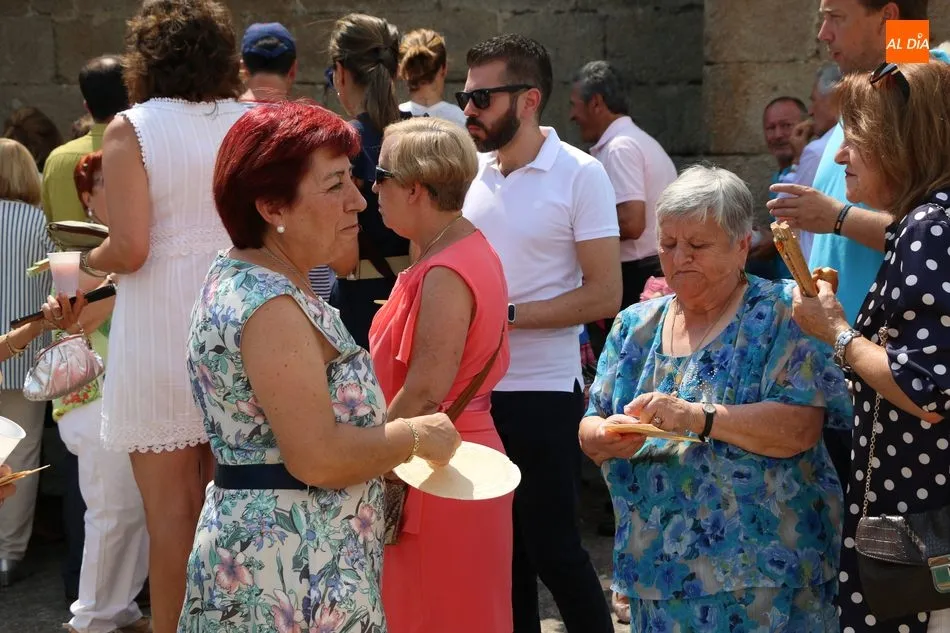 Foto 7 - Misa, procesi&oacute;n y convite para honrar a San Sebasti&aacute;n en Vilvestre  