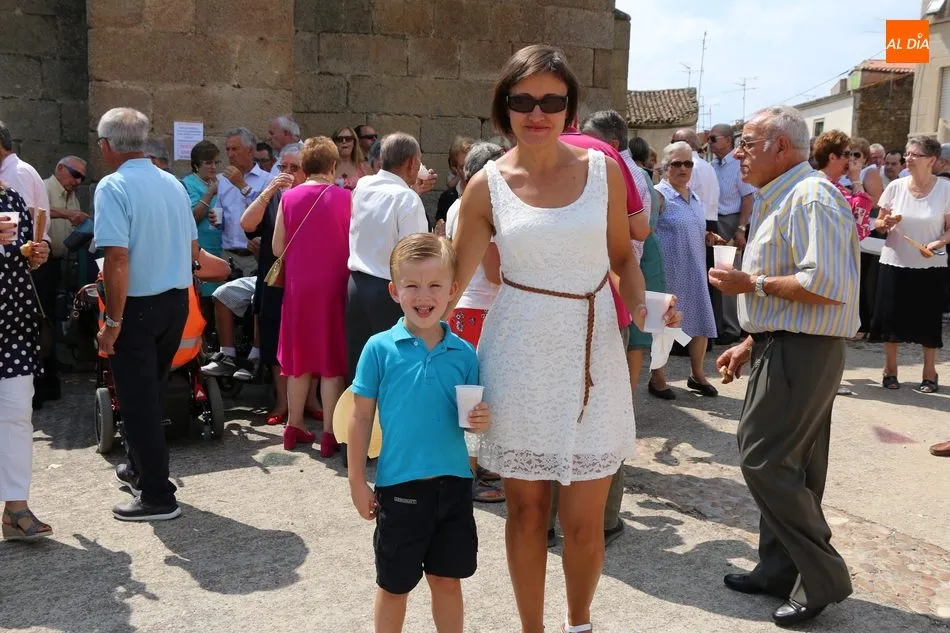 Foto 2 - Misa, procesi&oacute;n y convite para honrar a San Sebasti&aacute;n en Vilvestre  
