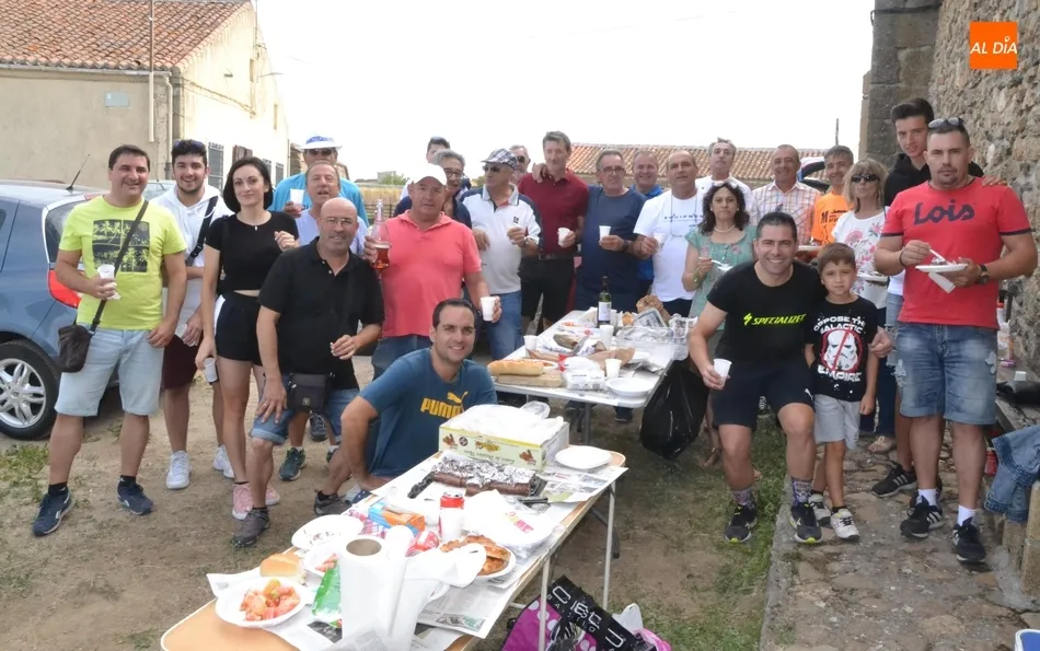 Los Amigos de la Panceta de Ciudad Rodrigo no fallan a su cita con Fuenteguinaldo  