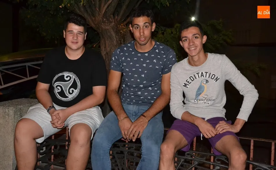 Eh, sácanos una fiesta: Listos para otra noche de fiesta  