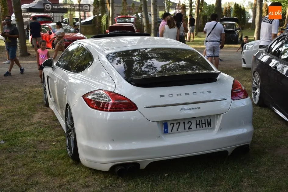 Foto 4 - Gran concentraci&oacute;n de coches en el Camping Municipal de Alba de Tormes