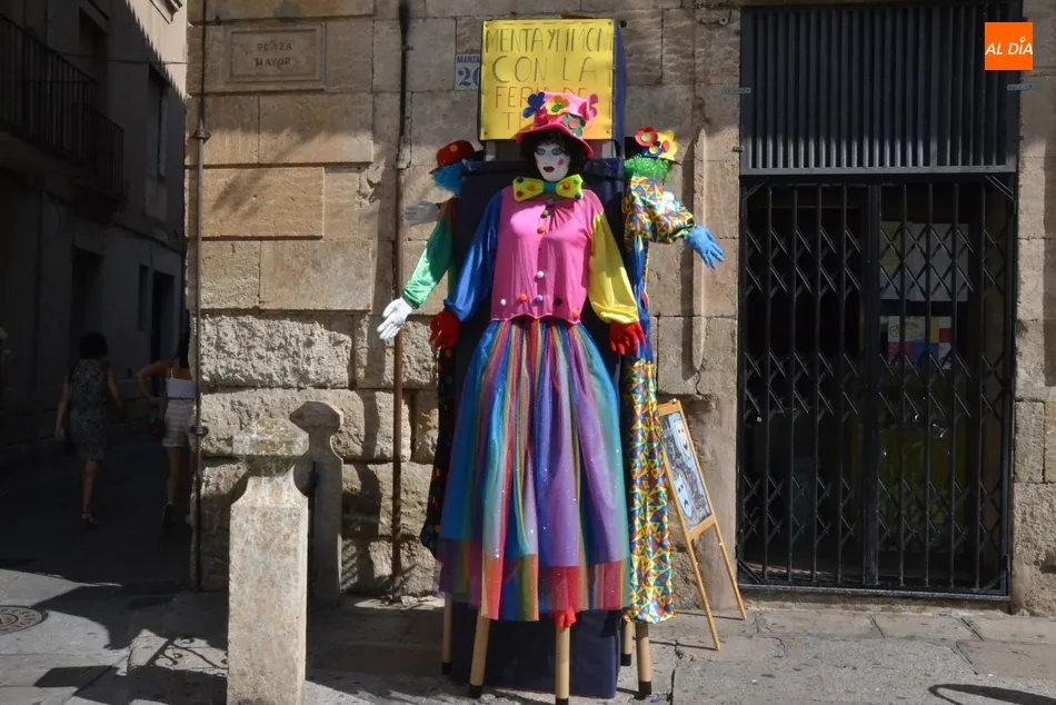 Días de Feria: Una cabina de lo más teatral  