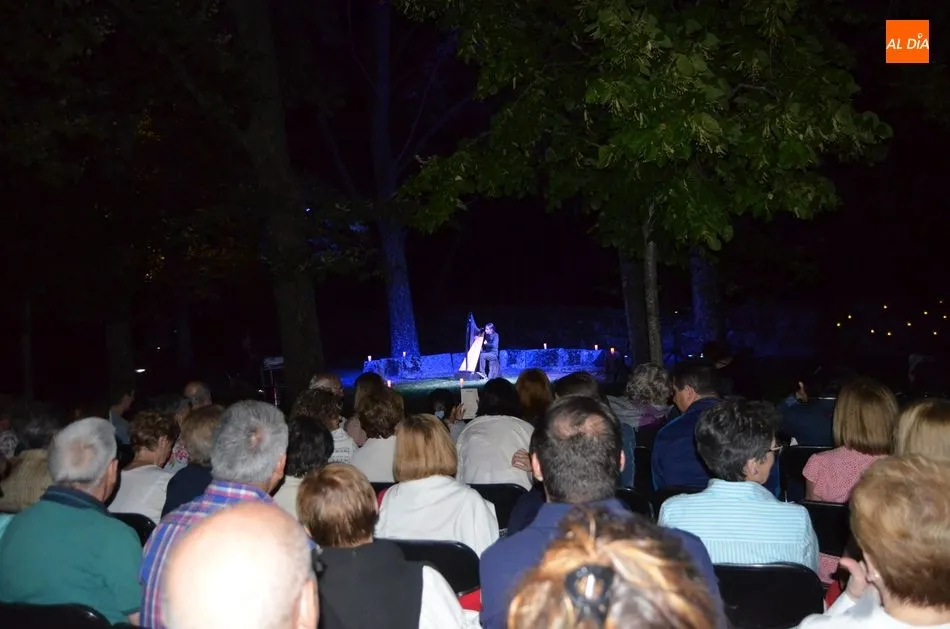 Foto 2 - Ante la previsi&oacute;n de tormentas, se traslada al Teatro Cervantes el concierto de Arpa
