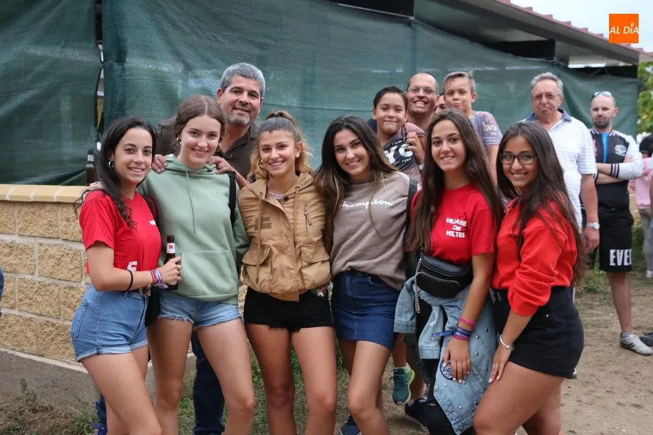 Foto 11 - En Villavieja cogen fuerzas con 1.400 raciones de carne de novillo  