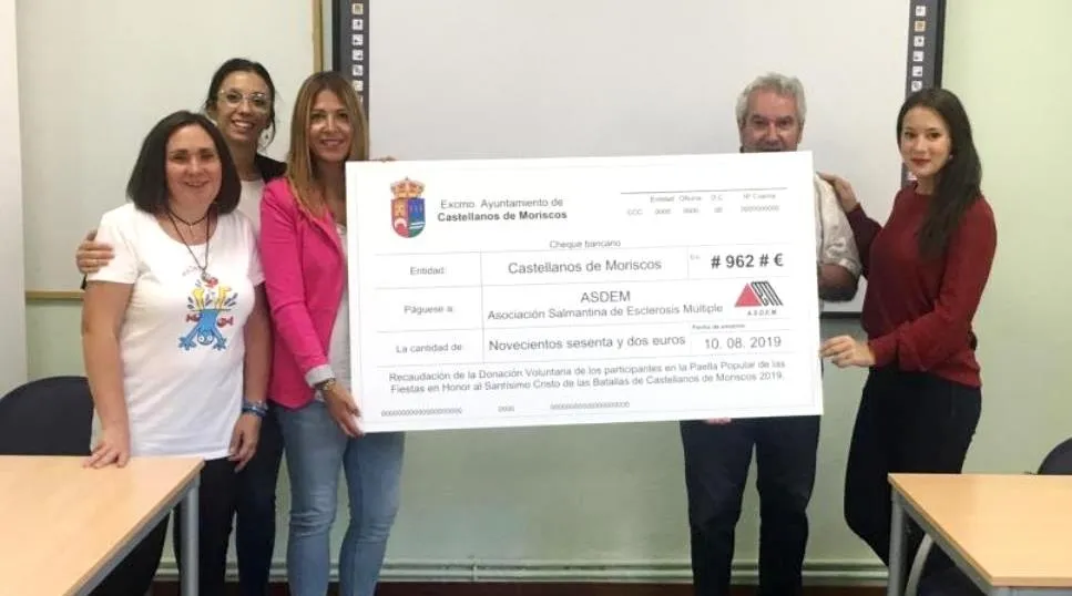 La Asociación Salmantina de Esclerosis Múltiple ASDEM recibió la visita de la alcaldesa de Castellanos de Moriscos Victoria Manjón Barrera y Laura Rodríguez concejala de juventud