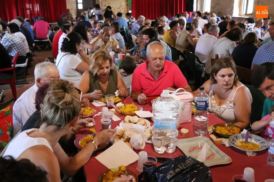 Foto 9 - En Cip&eacute;rez dicen adi&oacute;s a las fiestas con una paella de 800 raciones  