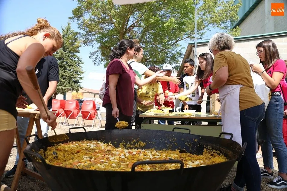 Foto 7 - La paella pone el punto final a las fiestas de Huerta
