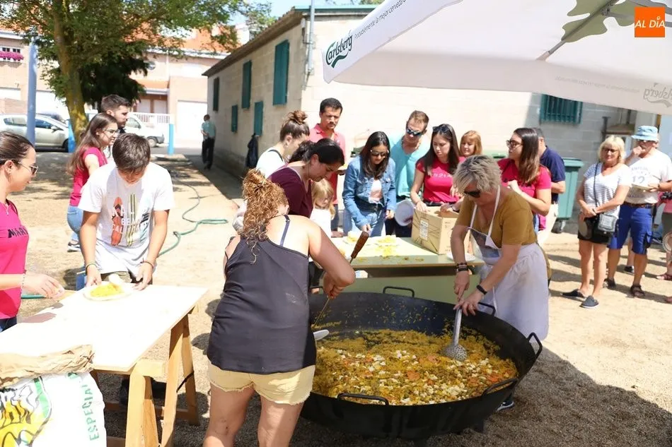 Foto 3 - La paella pone el punto final a las fiestas de Huerta