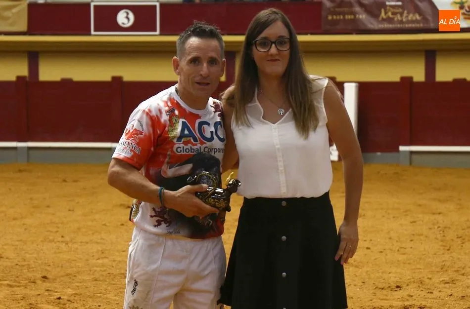 Foto 5 - Alba de Tormes disfruta de una vibrante exhibici&oacute;n de recortes