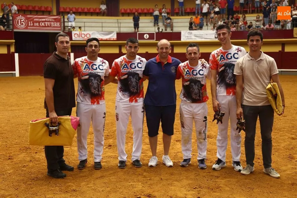 Foto 2 - Alba de Tormes disfruta de una vibrante exhibici&oacute;n de recortes