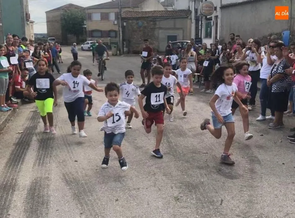 Foto 2 - Los vecinos de Encinasola de los Comendadores &lsquo;se ponen en marcha&rsquo;  
