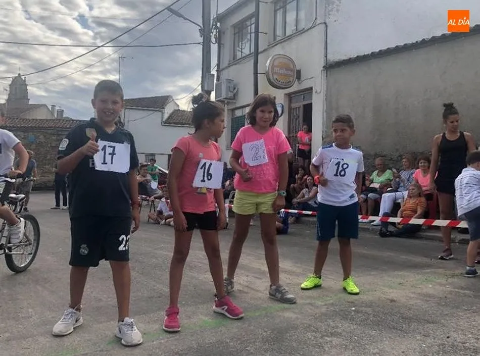 Foto 5 - Los vecinos de Encinasola de los Comendadores &lsquo;se ponen en marcha&rsquo;  