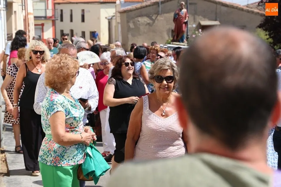 Foto 11 - Honores a San Pedro a ritmo de jota en El Pedroso de la Armu&ntilde;a