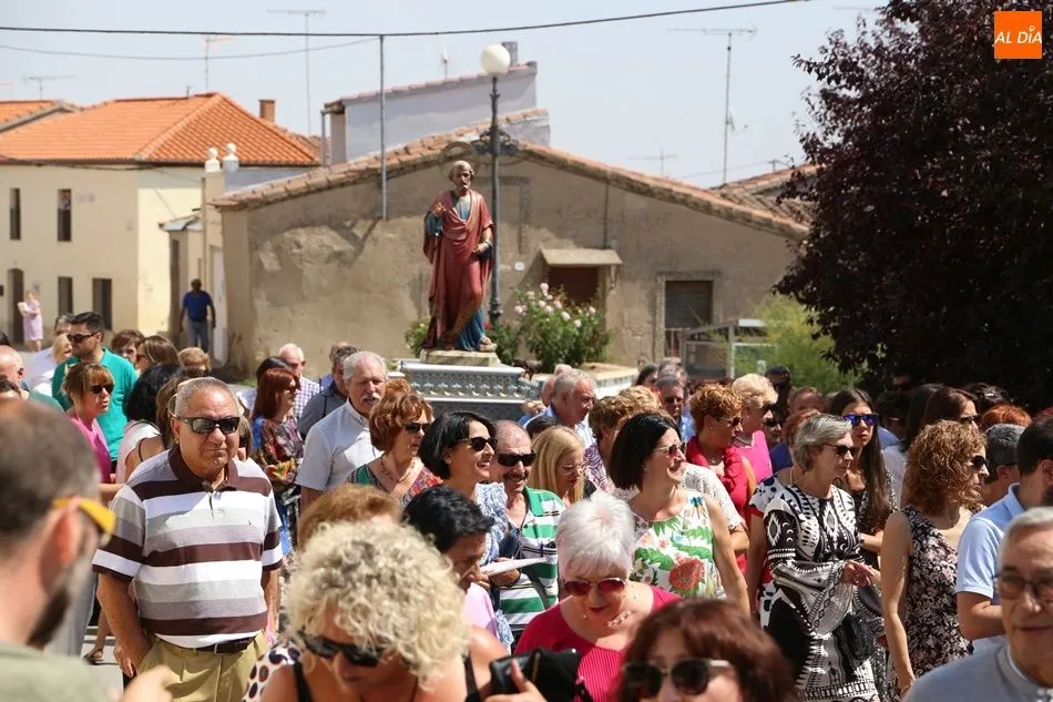 Foto 6 - Honores a San Pedro a ritmo de jota en El Pedroso de la Armu&ntilde;a