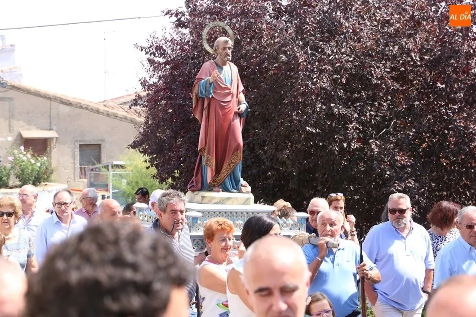 Foto 3 - Honores a San Pedro a ritmo de jota en El Pedroso de la Armu&ntilde;a