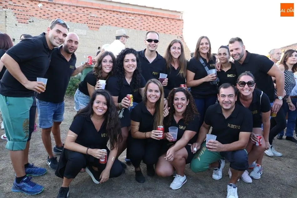 Foto 5 - Las pe&ntilde;as de Villaflores muestran su faceta culinaria en el inicio de las fiestas