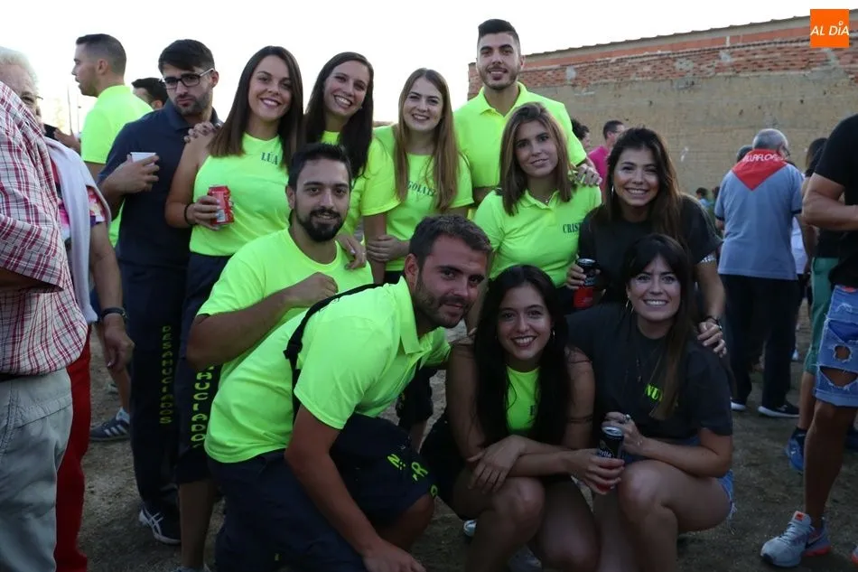 Foto 2 - Las pe&ntilde;as de Villaflores muestran su faceta culinaria en el inicio de las fiestas