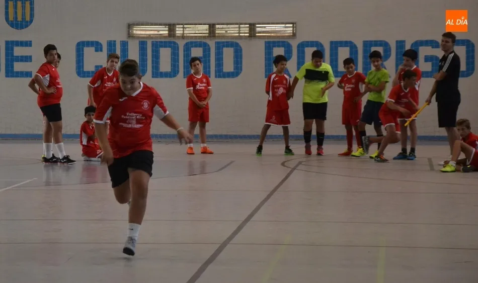 Foto 9 - Los conjuntos Senior e Infantil del III Columnas arrancan la nueva temporada  
