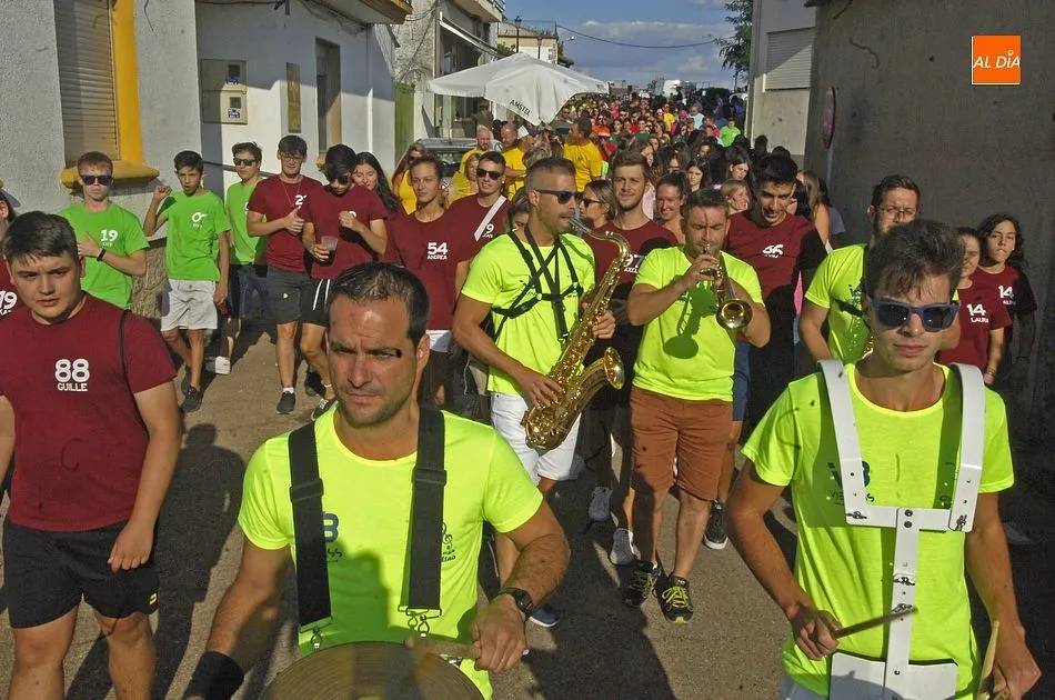 Pasacalles por las calles | Fotos Adrián Martín