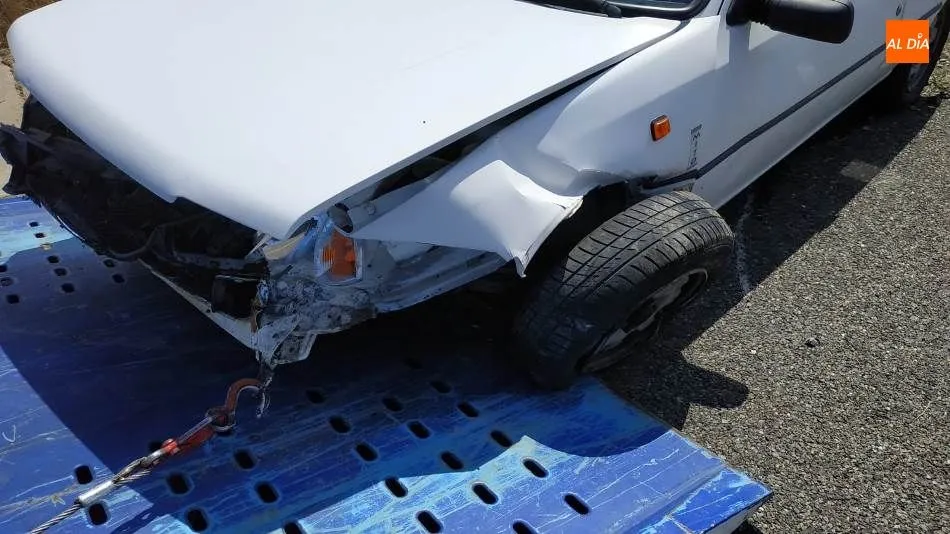 Foto 5 - Herido leve tras la salida de su coche de la A-66 en Pizarral