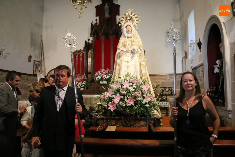 Foto 4 - La Virgen de los Caballeros cuenta ya con nuevos mayordomos en Villavieja de Yeltes  