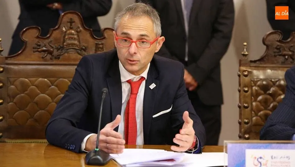 Ricardo Rivero, rector de la USAL