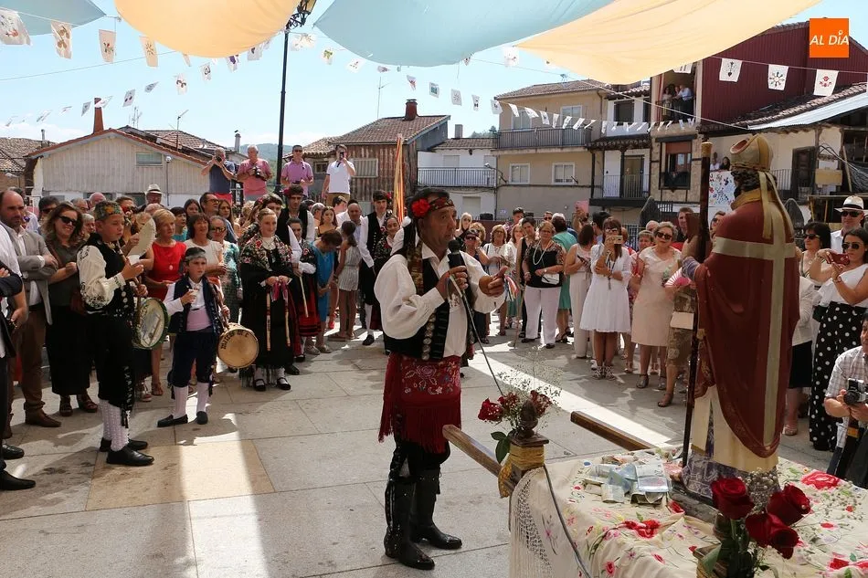 Foto 9 - San Agust&iacute;n recibe un sentido homenaje en Santiba&ntilde;ez de la Sierra