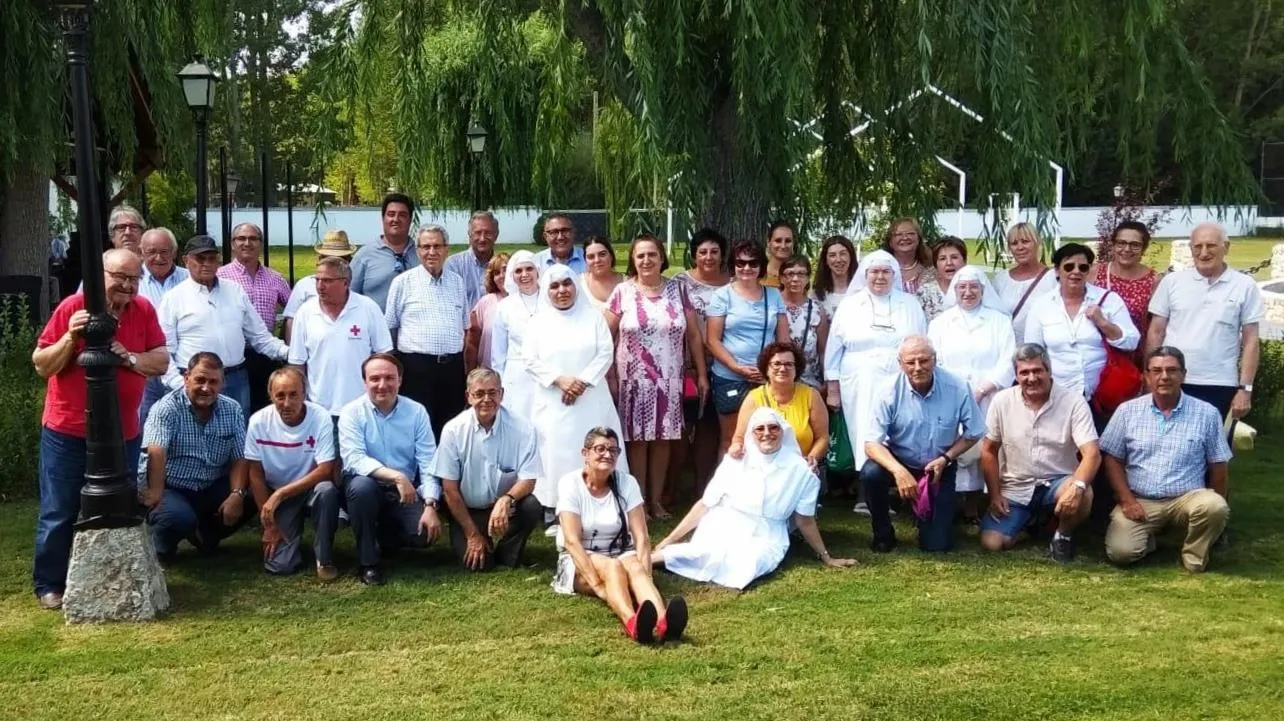 Foto 2 - La comunidad del Hospital de La Pasi&oacute;n disfruta de un d&iacute;a de convivencia en el Conde Rodrigo II  