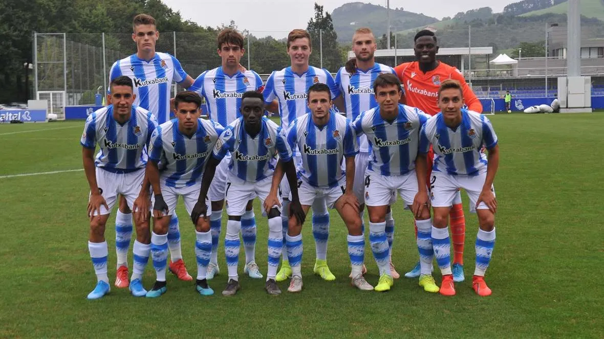 Once titular de la Real Sociedad B ante el Burgos / Real Sociedad