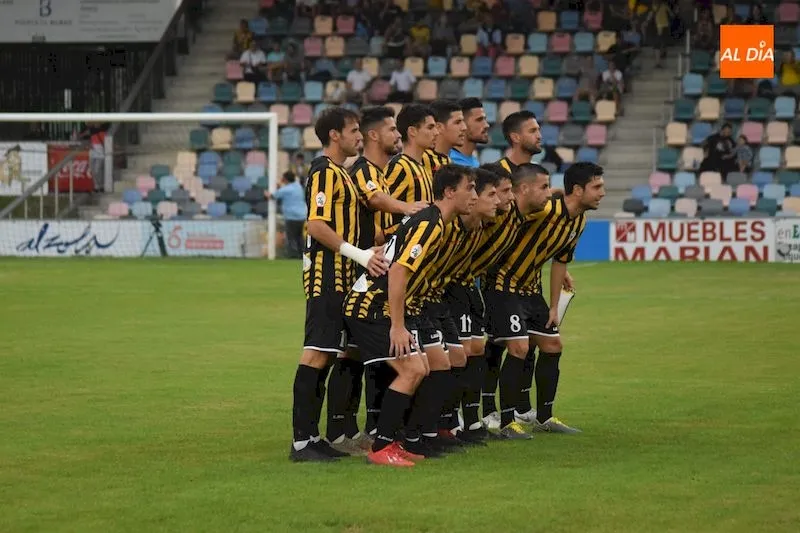 Once titular del Barakaldo frente a Unionistas / José Luis Cotobal